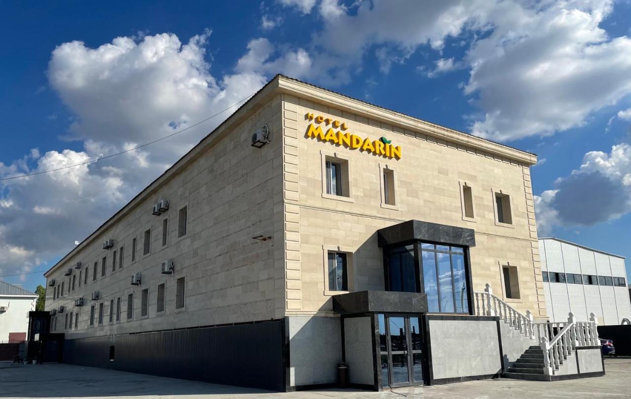 Atyraū Hotel Mandarin מראה חיצוני תמונה
