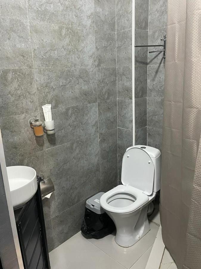 Atyraū Hotel Mandarin מראה חיצוני תמונה